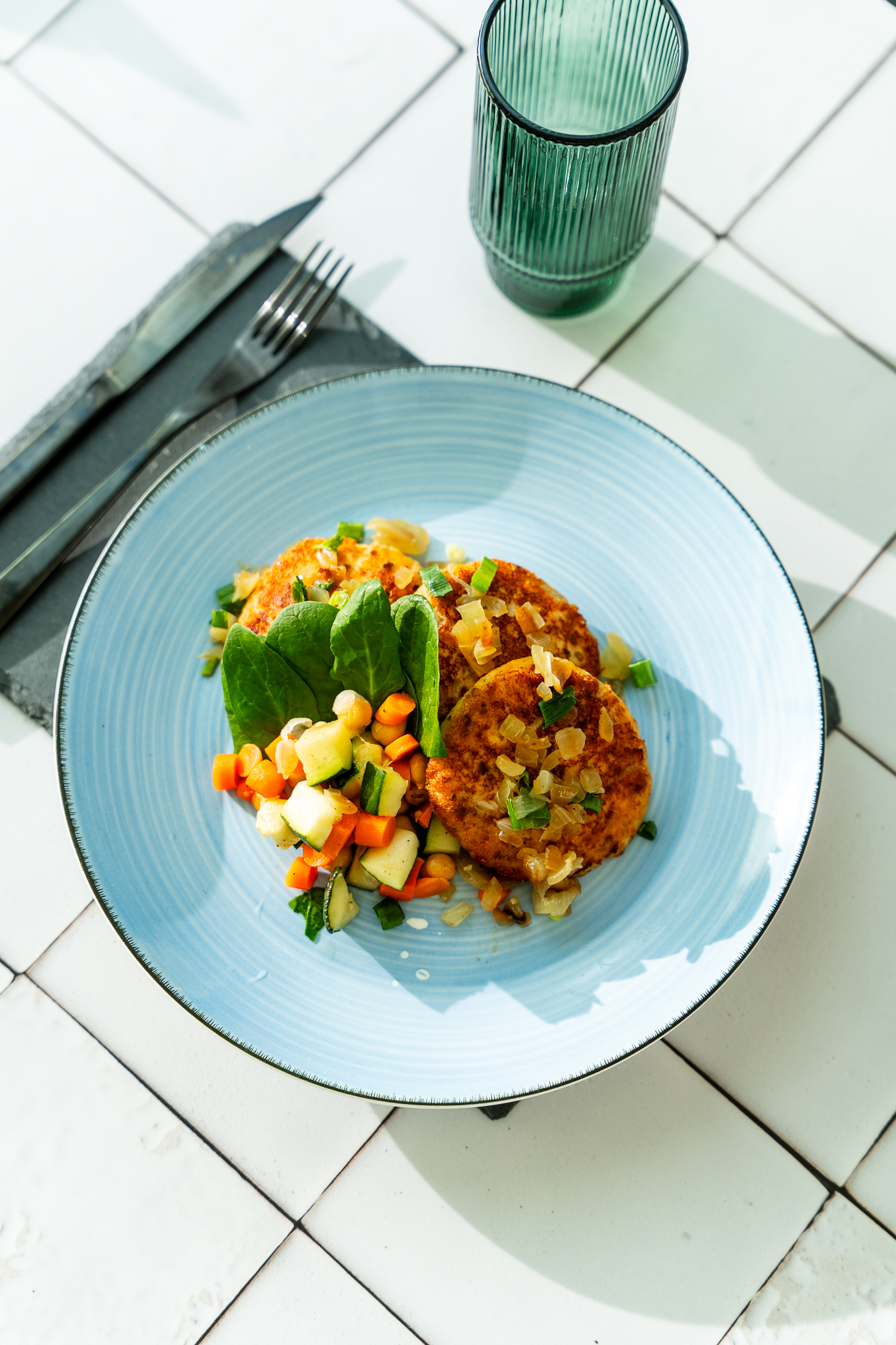 Kotleciki ruskie #KETO z pieczonymi warzywami