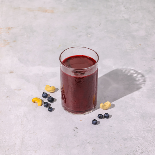 Koktajl z jagodami (może zawierać pestkę)