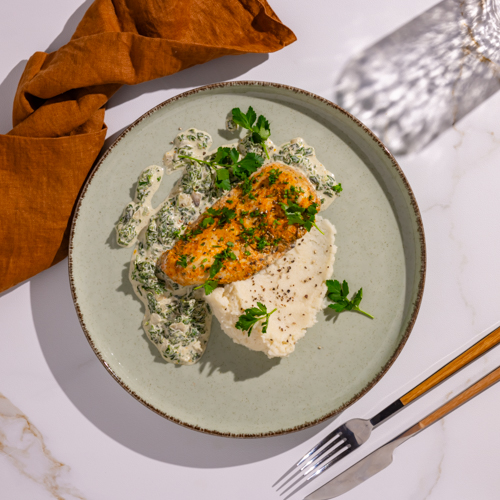 Kurczak w sosie szpinakowym z mascarpone i warzywnym puree