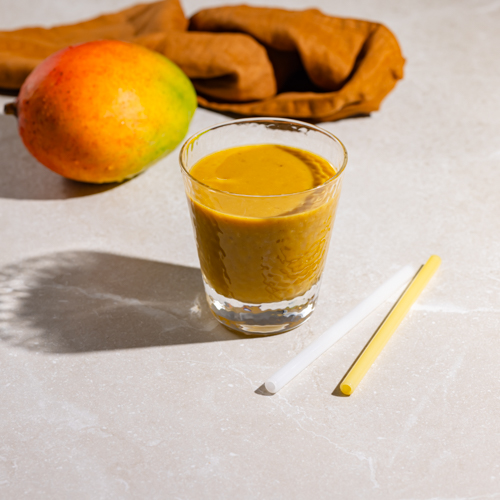 Kakaowy koktajl z mango i bananem 