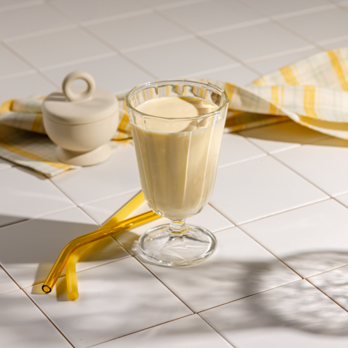 Brzoskwiniowy koktajl z mascarpone  (może zawierać pestkę)