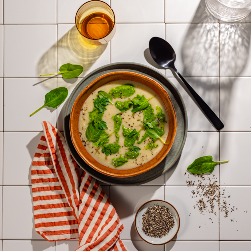 Zupa krem z pietruszki ze szpinakowym pesto