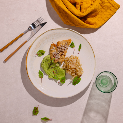 Keto kotlet schabowy z kapustą zasmażaną i warzywnym puree Keto kotlet schabowy z kapustą zasmażaną i warzywnym puree