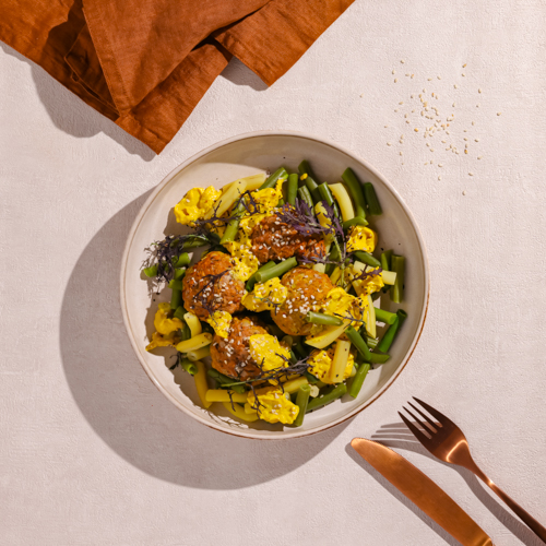 Kotleciki wieprzowe z sosem curry i fasolką szparagową Kotleciki wieprzowe z sosem curry i fasolką szparagową