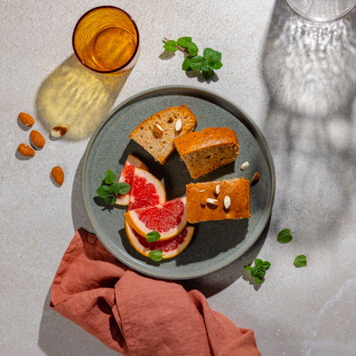 Wegańskie ciasto z jabłkiem i kardamonem