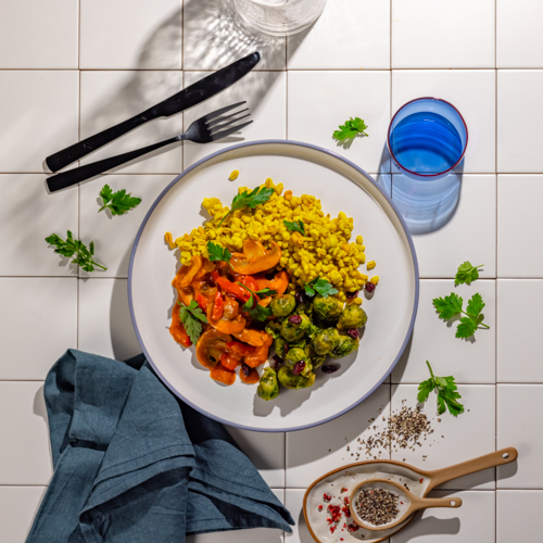 Strogonow drobiowy z pieczarkami i kaszą pęczak